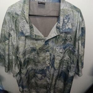 Realtree Green and Blue Casual Button Down Shirt